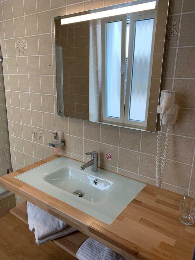 Studios With Kitchenette Birsfelden Ngoại thất bức ảnh